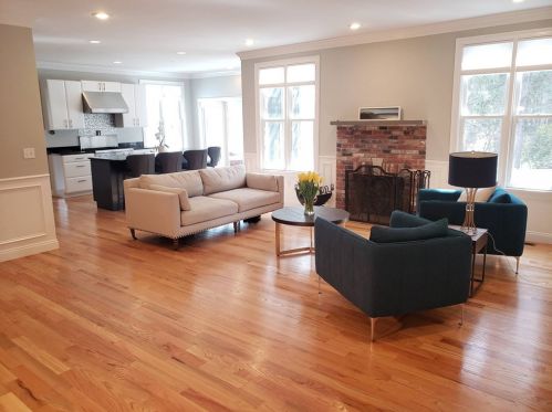 8 Clemmons St, Southborough MA  01772-1314 exterior