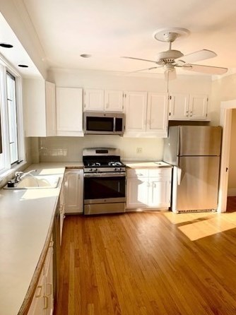 123 Cypress St, Newton MA 02459-2280 exterior