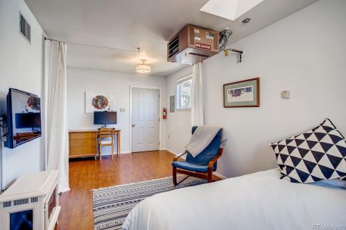 3384 Corona St, Englewood CO 80113-2827 exterior