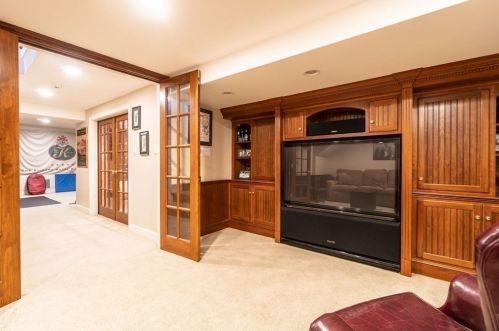 61 Brg St, Hingham MA 02061-2333 exterior