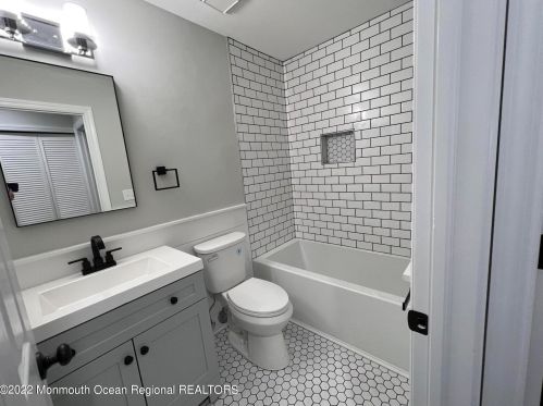 710 Bluebell Dr, Jackson Twp NJ  08527-4113 exterior