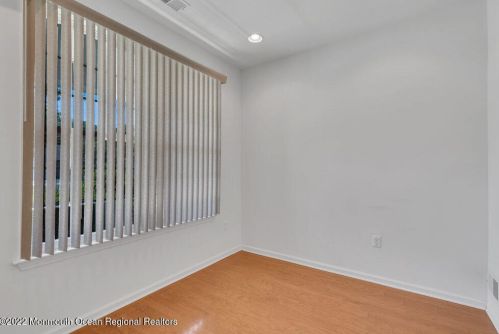 65 Chesterfield Dr, Jackson Twp NJ 08527-6325 exterior