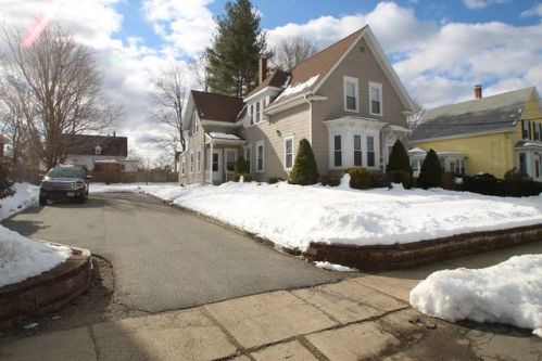 40 Chestnut St, Whitman MA  02382-1301 exterior