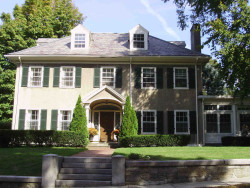 35 Church St, Newton, MA 02458-2015