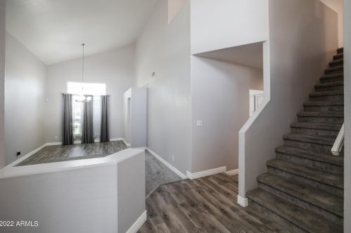 15805 28th Pl, Phoenix, AZ 85048-7729