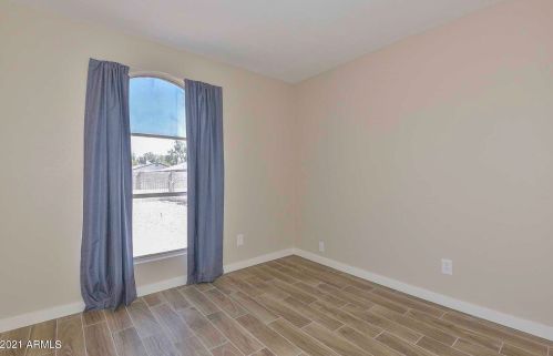 13608 41 Pl, Phoenix AZ 85042-7323 exterior