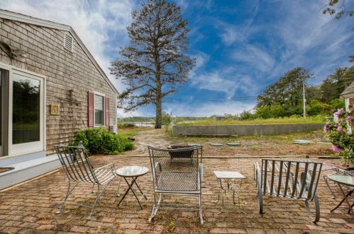 280 Great Pond Rd, Eastham MA  02642-2402 exterior