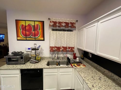 2514 73 Dr, Phoenix AZ 85043-7592 exterior