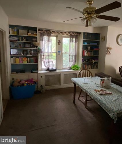 18 Watkins Ave, West Deptford, NJ 08096-1236