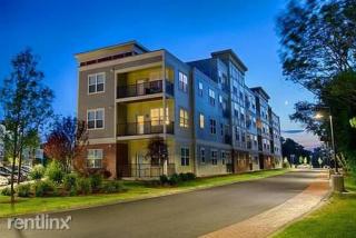 10 Woodview Way, Watertown MA  02472-4832 exterior