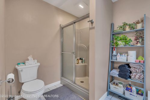 6 Pitney Ln, Jackson Twp NJ 08527-2933 exterior