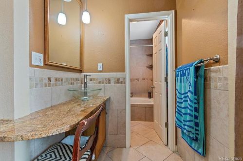 7154 Quebec Ct, Englewood CO 80112-1721 exterior