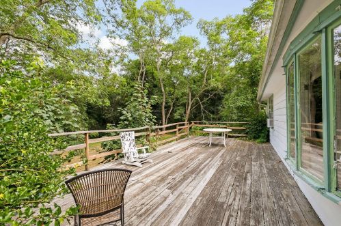 1890 Brg Rd, Eastham MA 02642-3213 exterior