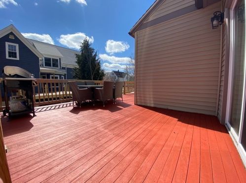 16 Dyer Ave, Whitman MA 02382-2408 exterior