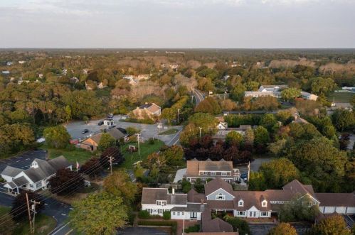 6 Munson Meeting, Chatham MA exterior
