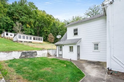 356 Church Rd, Milford NJ  08848-1808 exterior