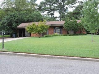 2148 Chapel Hill Rd, Birmingham, AL 35216-5154