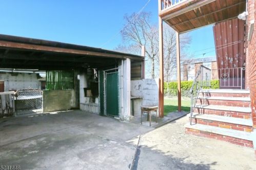 11 Van Rensselear St, Belleville NJ 07109-2911 exterior