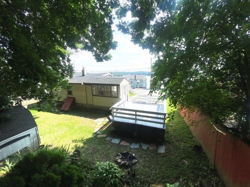 390 Bridle Path, Worcester MA  01604-1353 exterior