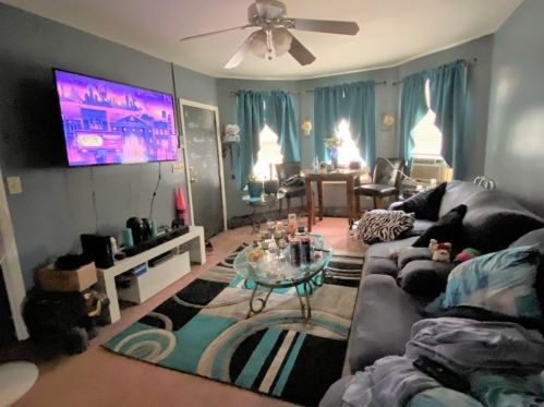 189 Hamlet St, Fall River MA 02724-3363 exterior