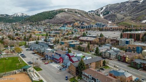 1470 Park Ave, Park City UT 84060-5202 exterior