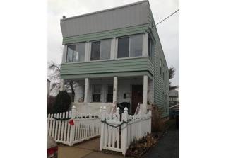 81 Lowell St, Carteret, NJ 07008-2615