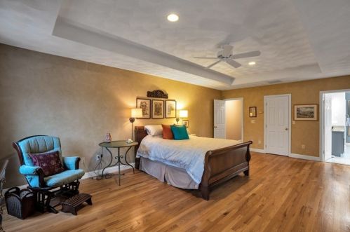 1 Belmont Ln, North Reading MA 01864-2329 exterior