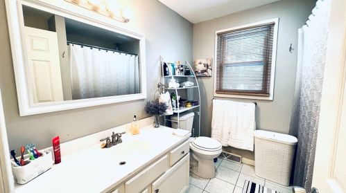 11 Grove Ave, Montgomery MA  01085-1308 exterior