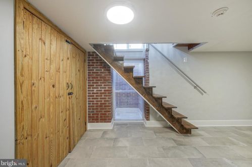 1815 20 St, Philadelphia PA 19145-2048 exterior