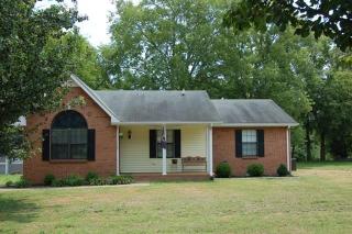 1009 Hidden Woods Trl, Gallatin TN  37066-8742 exterior