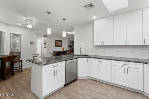 2519 Bluefield Ave, Phoenix AZ  85032-8004 exterior