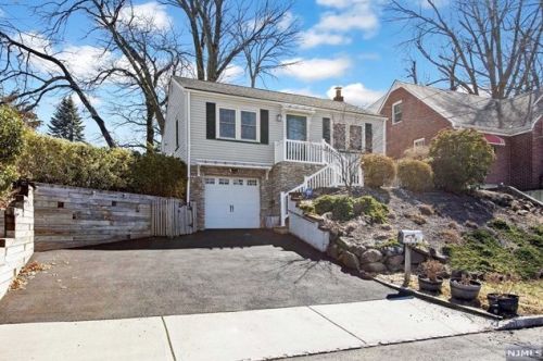 168 Belmohr St, Belleville NJ  07109-2304 exterior