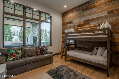 215 White Pne Cyn Rd, Park City UT 84060-6514 exterior