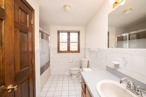 95 Copley Dr, Taunton MA 02780 exterior