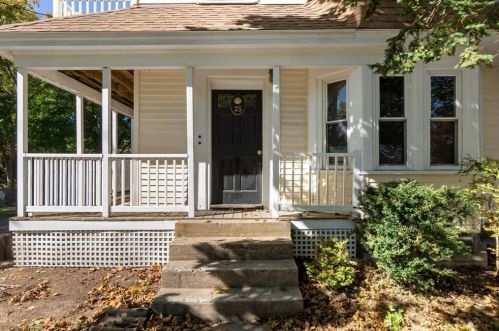 25 Budleigh Ave, Beverly MA 01915-1813 exterior