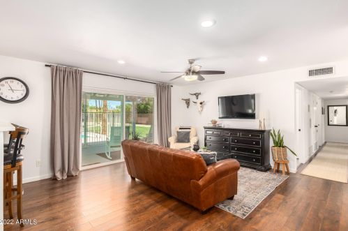 10808 43rd St, Phoenix AZ 85050-3342 exterior