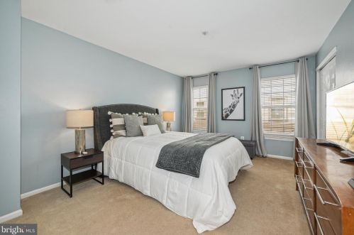 2202 Beacon Hill Dr, Erial NJ  08081-1175 exterior