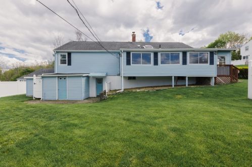 61 Derby St, Worcester MA 01604-3940 exterior