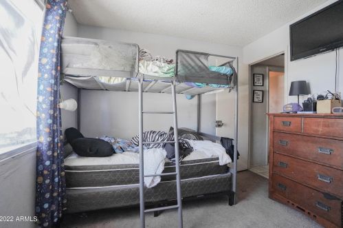 5006 41st Ave, Phoenix AZ 85009-1254 exterior