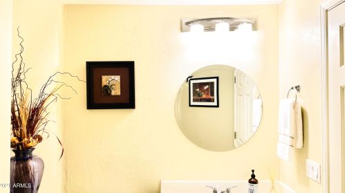 1736 Cathedral Rock Dr, Phoenix AZ 85048-9136 exterior