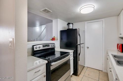 4001 45th St, Phoenix AZ 85044-4930 exterior