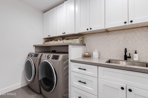 3822 32nd Pl, Phoenix AZ  85018-5001 exterior