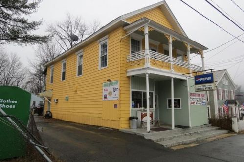 3 Main St, Montgomery MA  01085-3307 exterior