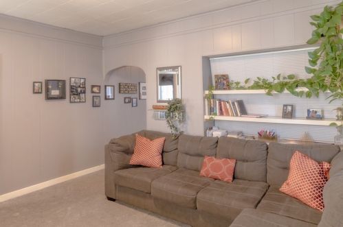 195 Barnaby St, Fall River MA 02720-3507 exterior