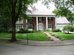 27 Stony Brae Rd, Newton, MA 02461-1728