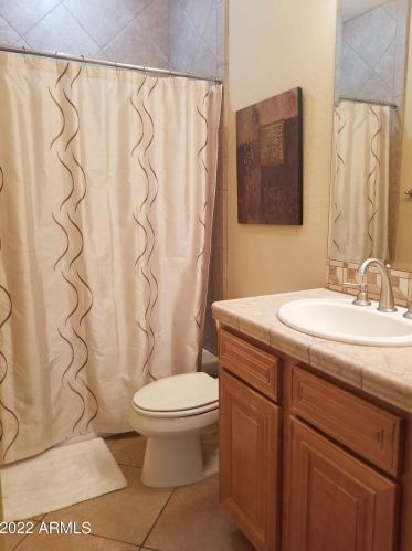 5122 34 Way, Phoenix AZ 85018-1548 exterior