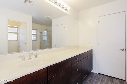 2806 73rd Dr, Phoenix AZ  85035-3256 exterior