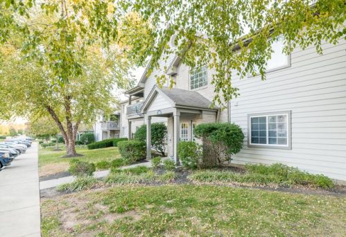 1305 Taxus Top Ln, Louisville KY  40243-2949 exterior