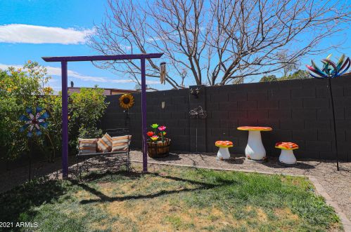 911 Campo Bello Dr, Phoenix AZ 85032-2051 exterior