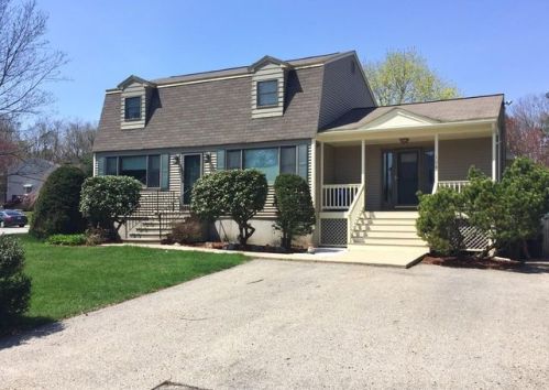 108 Temple Dr, Methuen MA  01844-1466 exterior